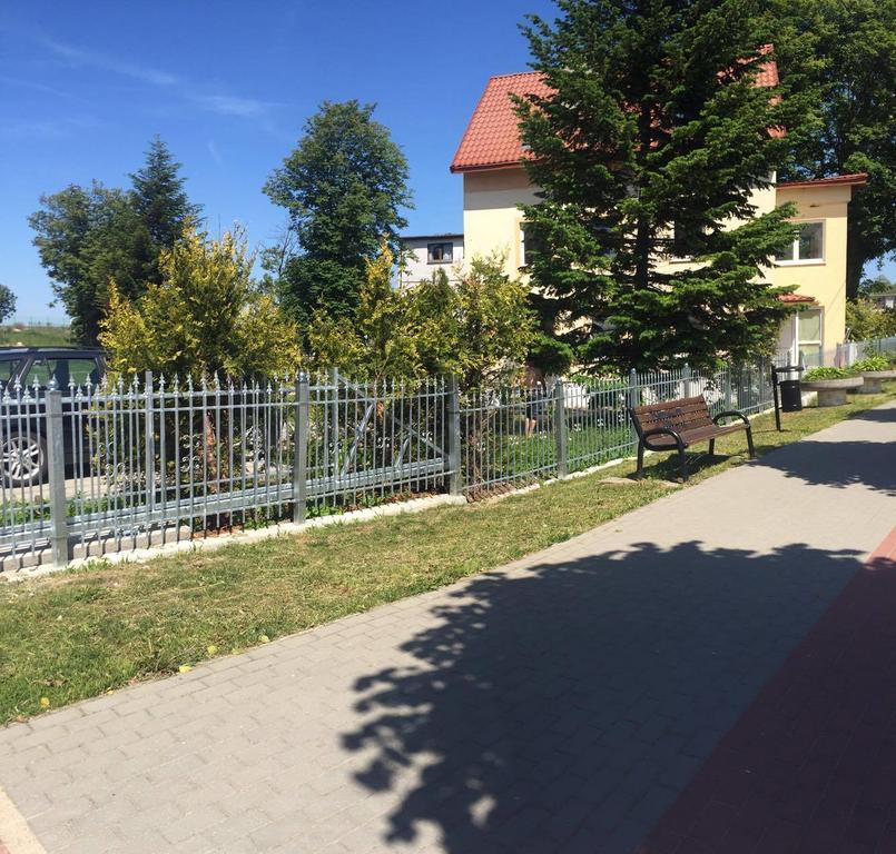 شقة Dziwnów  في Willa Plaza Pokoje I Domki Z Widokiem Na Morze المظهر الخارجي الصورة